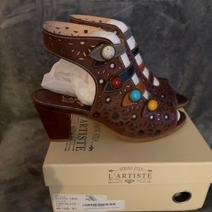 L’Artiste by Spring Step - Alaina BRN Leather